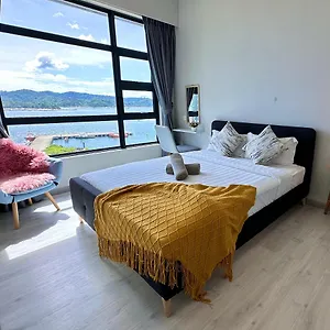 Jesselton Quay: Sea View With Pool And Wi-fi , Kota Kinabalu Malaysia